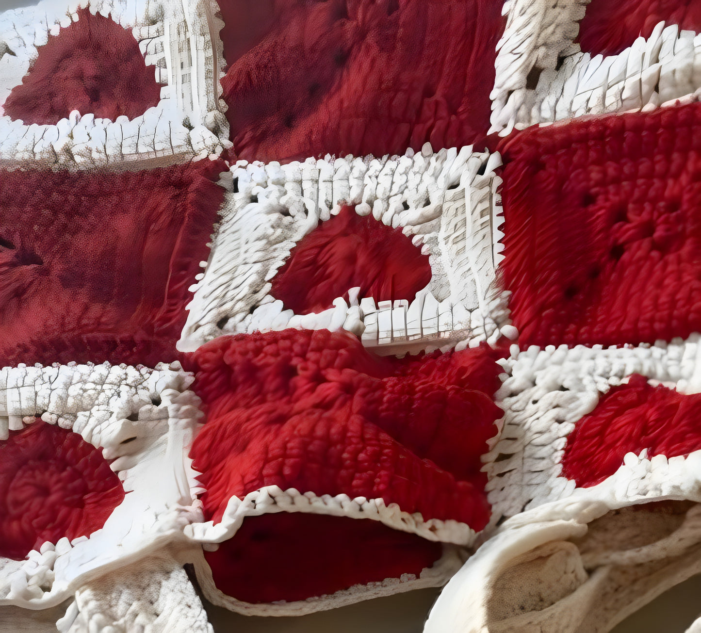 Red and white Amor Tote bag