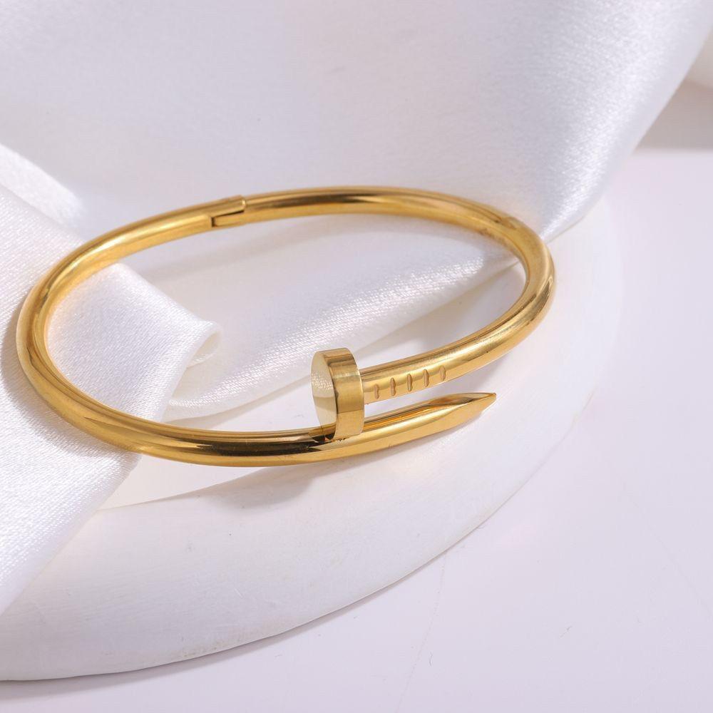 Nail Cuff Golden Bracelet