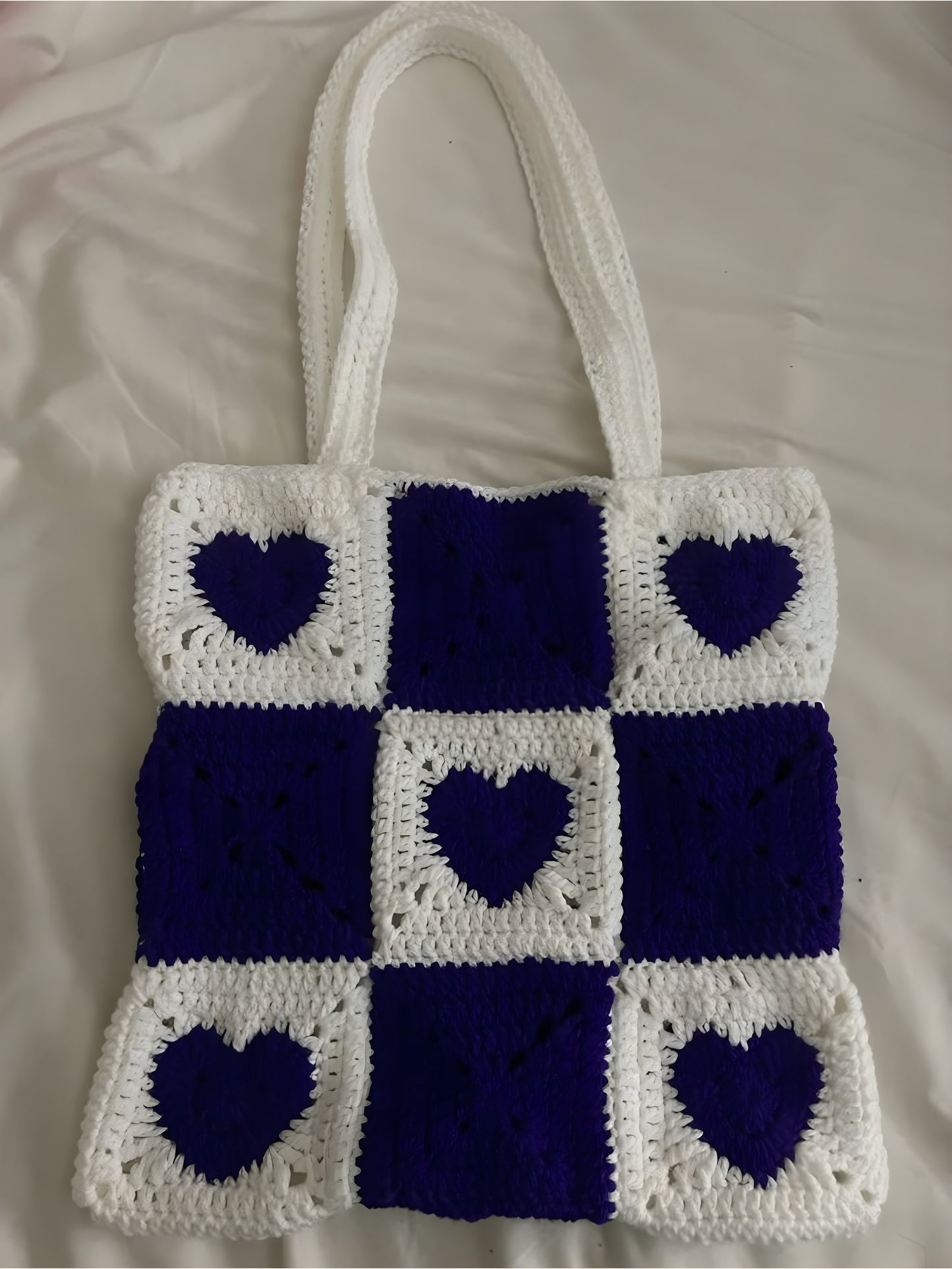 Black and White Heart Amor Tote bag