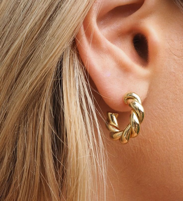 Crossiant Hoops