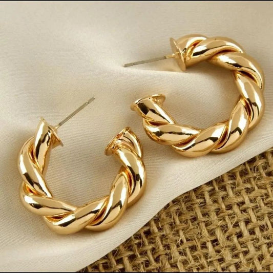 Crossiant Hoops
